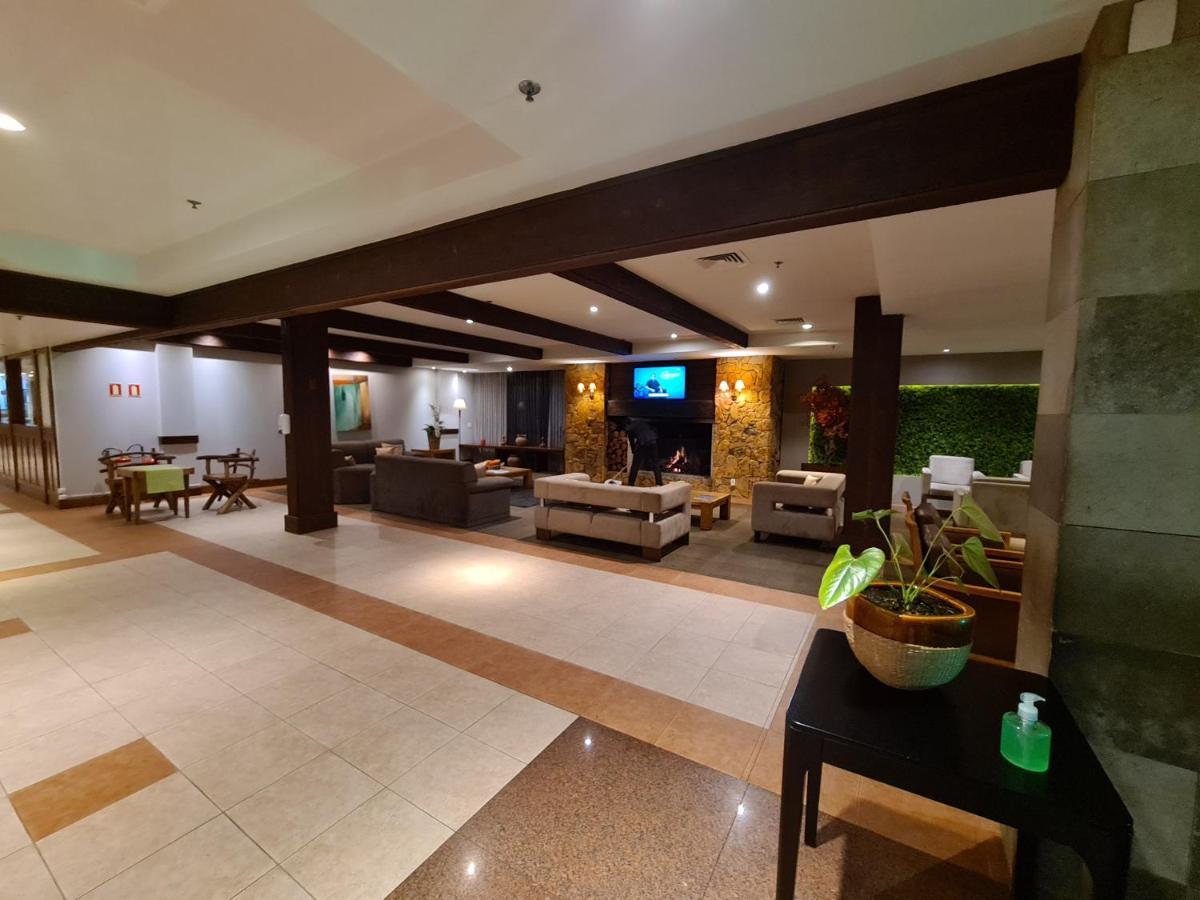 Sky Borges Hotel Alpenhaus - גראמדו מראה חיצוני תמונה