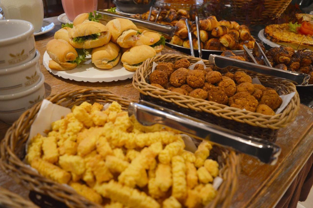 Sky Borges Hotel Alpenhaus - גראמדו מראה חיצוני תמונה