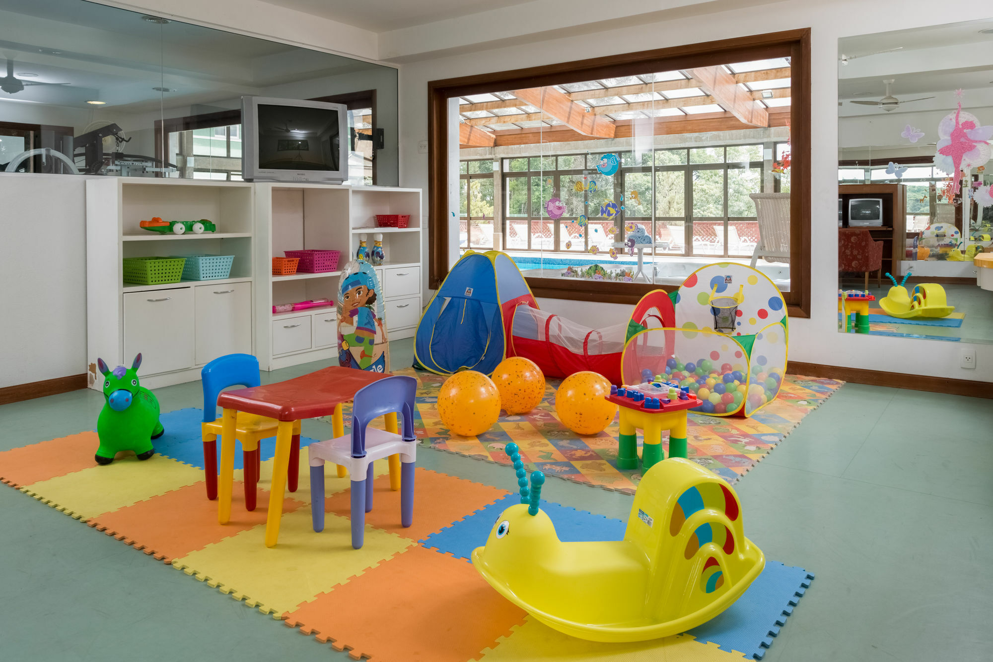 Sky Borges Hotel Alpenhaus - גראמדו מראה חיצוני תמונה