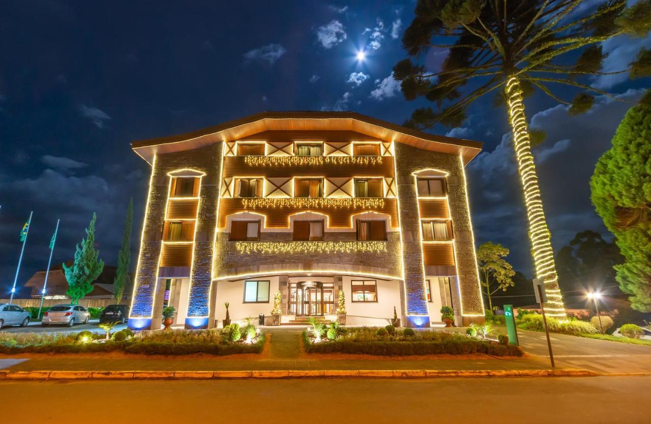 Sky Borges Hotel Alpenhaus - גראמדו מראה חיצוני תמונה